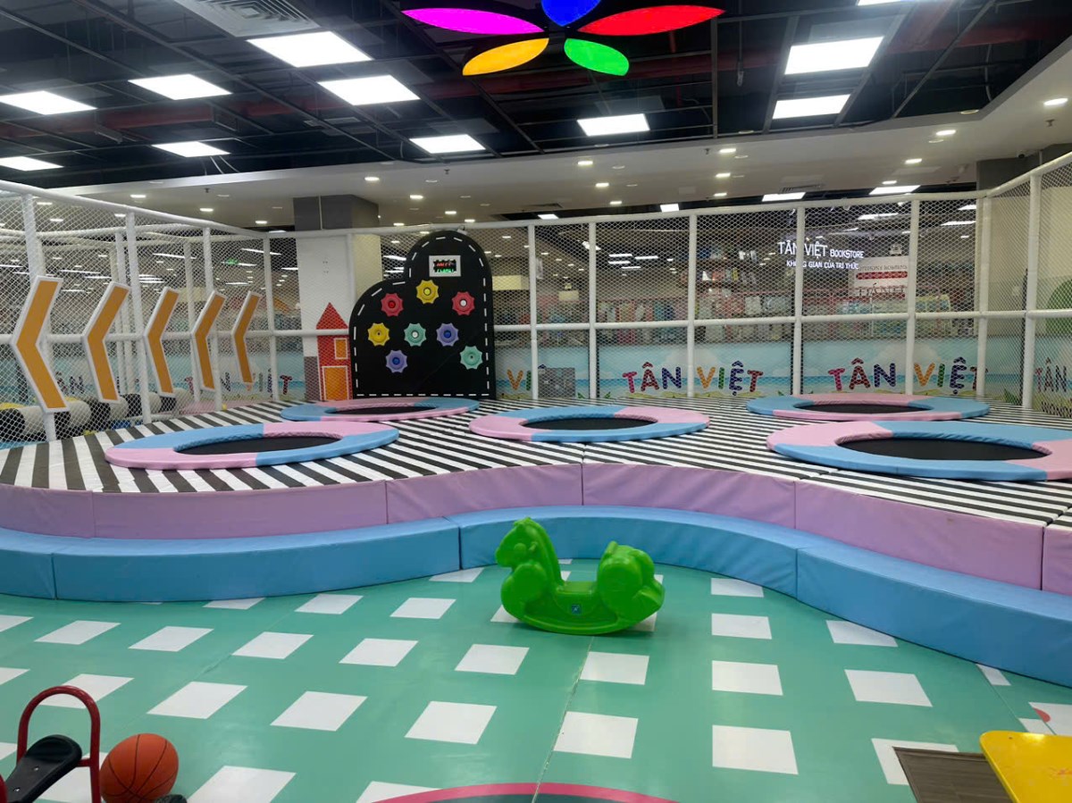 Nhà sách Tân Việt Bạch Mai