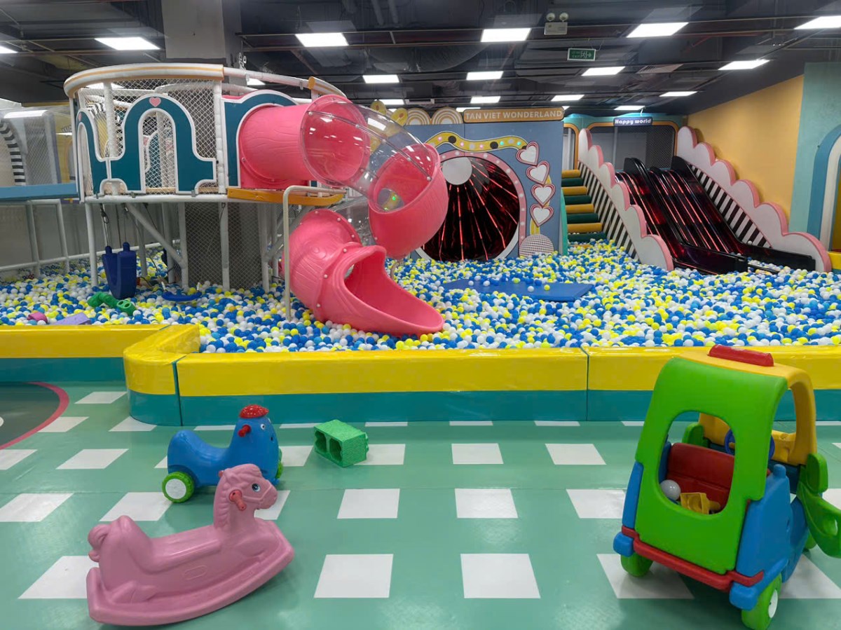 Nhà sách Tân Việt Bạch Mai