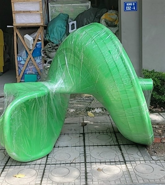 Máng trượt xoắn