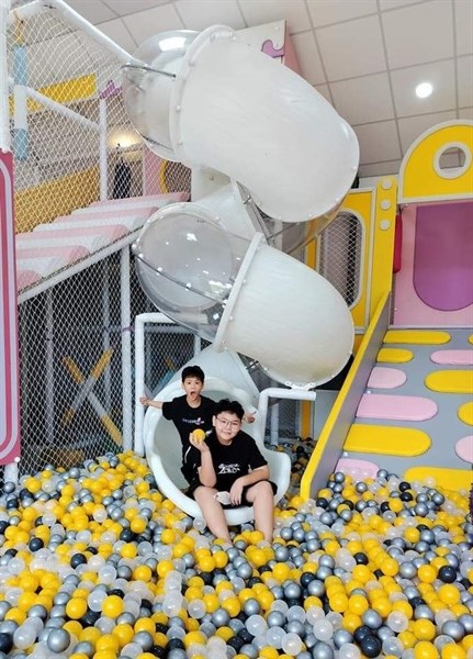 Ống trượt xoắn nhập khẩu 12 món